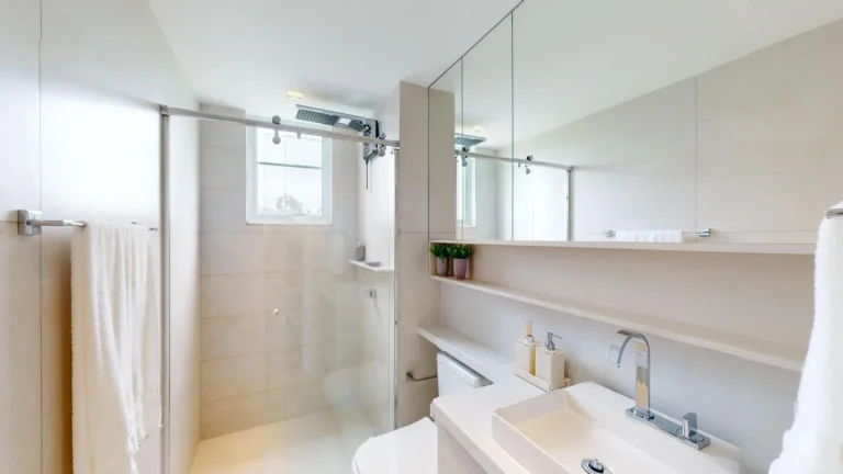 Banheiro da suíte do apartamento 2 quartos do Alto da Aurora